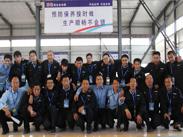 ���조�ϰﳬ����Ӣ����